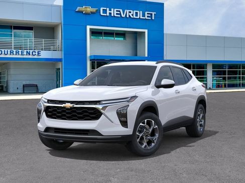 New 2026 Chevrolet Trax LT w/ Driver Confidence Package FWD image 6