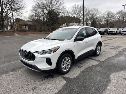 New 2026 Ford Escape Active image 3