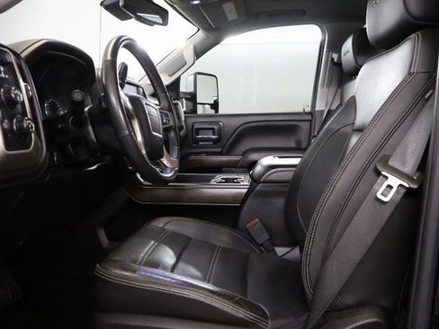 Used 2017 GMC Sierra 2500 Denali w/ Duramax Plus Package image 13