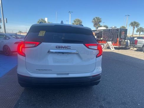 Used 2022 GMC Terrain SLE w/ Driver Convenience Package image 23
