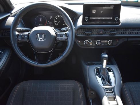 Used 2023 Honda HR-V Sport image 17