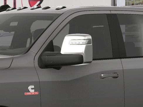New 2025 RAM 2500 Laramie AWD/4WD image 15