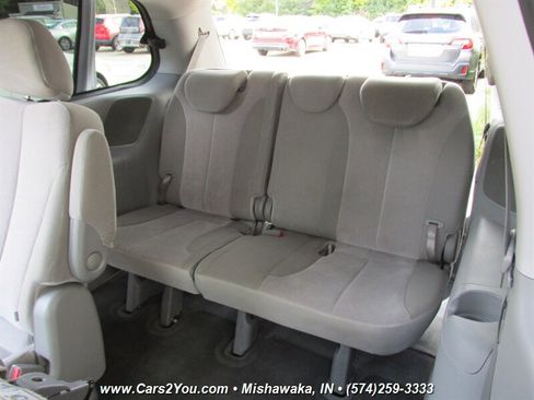 Used 2014 Kia Sedona LX w/ Power Package image 13