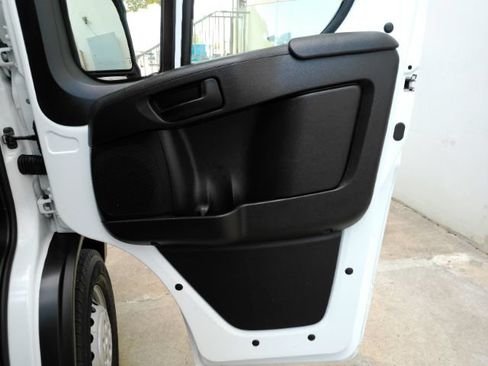 Used 2025 RAM ProMaster 3500 w/ Convenience Group FWD image 22