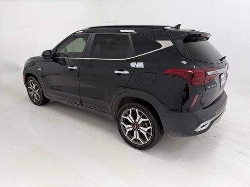 Used 2021 Kia Seltos SX w/ SX Sunroof Package AWD/4WD image 17