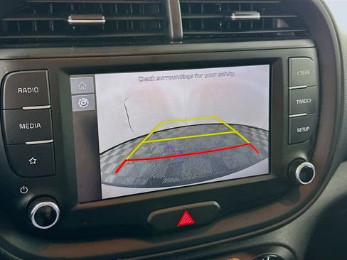 Used 2025 Kia Soul LX w/ LX Technology Package image 22