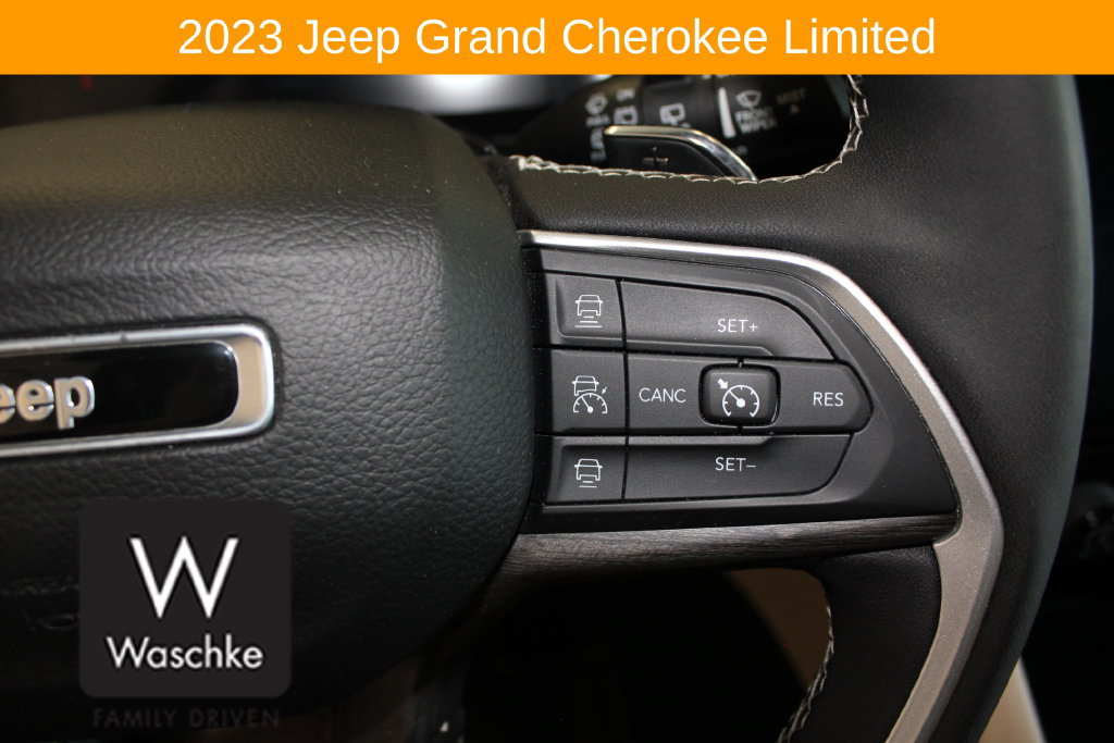 Used 2023 Jeep Grand Cherokee Limited w/ Trailer Tow Prep Group (B) AWD/4WD image 30