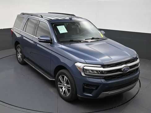 Used 2023 Ford Expedition XLT RWD image 18