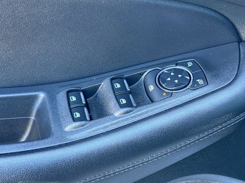 Used 2023 Ford Edge SEL image 12