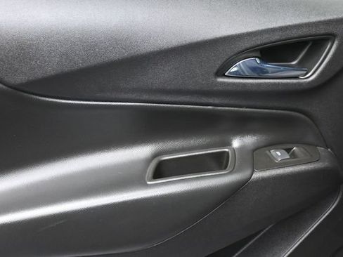 Used 2022 Chevrolet Equinox LT FWD image 11