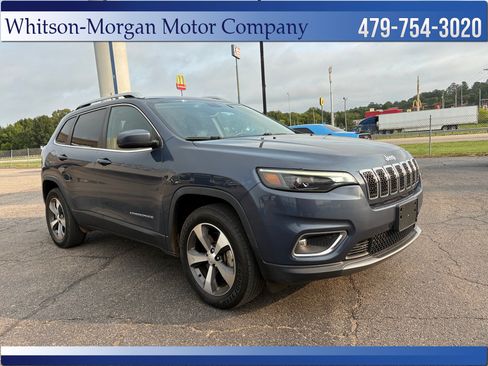 Used 2020 Jeep Cherokee Limited w/ Trailer Tow Group AWD/4WD image 3