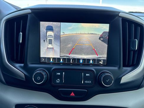 Used 2019 GMC Terrain Denali w/ Advanced Safety Package image 17