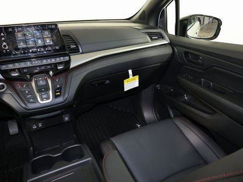 New 2026 Honda Odyssey Sport-L image 9