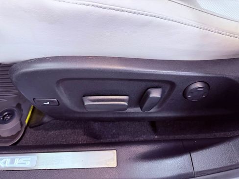 Certified 2019 Lexus RX 350L FWD image 24