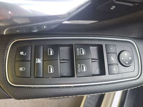 Used 2022 RAM 1500 Laramie image 33