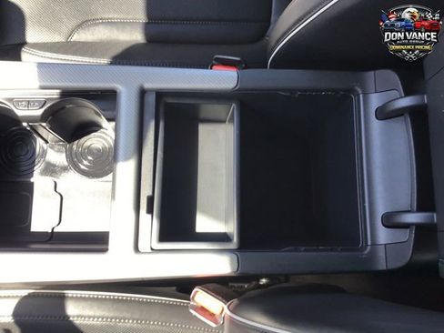 Used 2024 Hyundai Palisade SEL FWD image 25