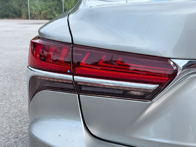 Used 2018 Lexus LS 500 w/ Interior Upgrade Package RWD image 10