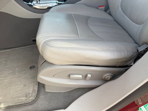 Used 2016 Buick Enclave Leather image 21