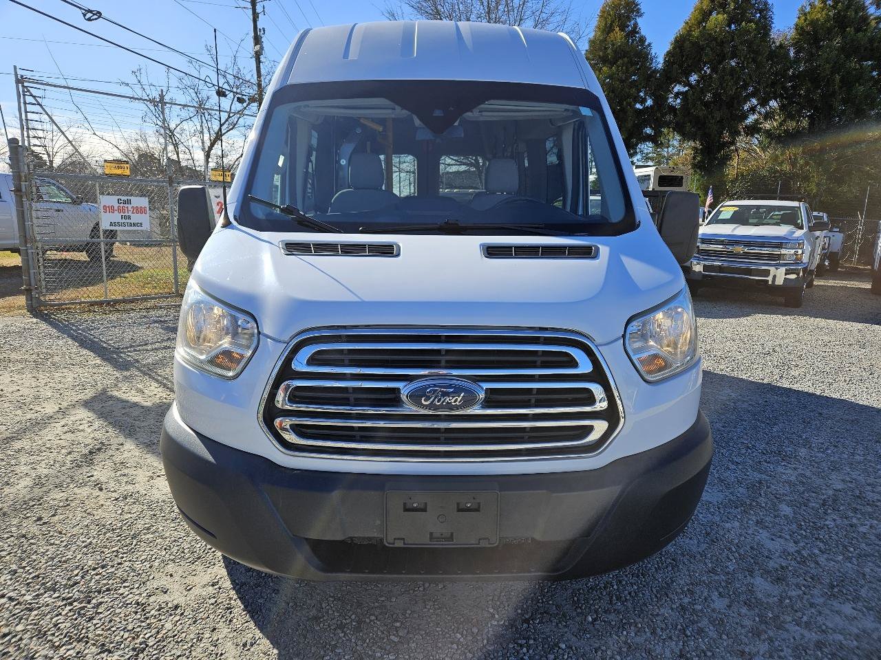 Used 2016 Ford Transit 350 XLT RWD image 2