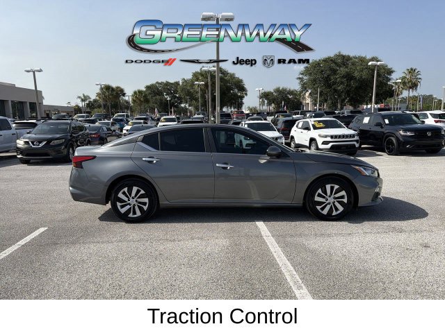 Used 2021 Nissan Altima 2.5 S FWD image 3