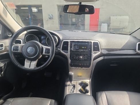 Used 2013 Jeep Grand Cherokee Laredo image 17