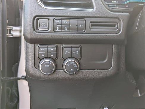 Used 2022 Chevrolet Tahoe Z71 image 20