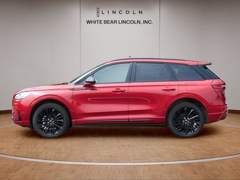 Certified 2024 Lincoln Corsair Reserve w/ Equipment Group 201A AWD/4WD image 8