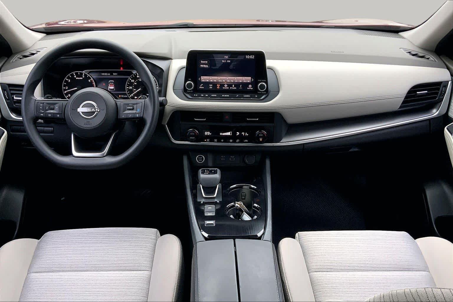 Used 2023 Nissan Rogue SV FWD image 15