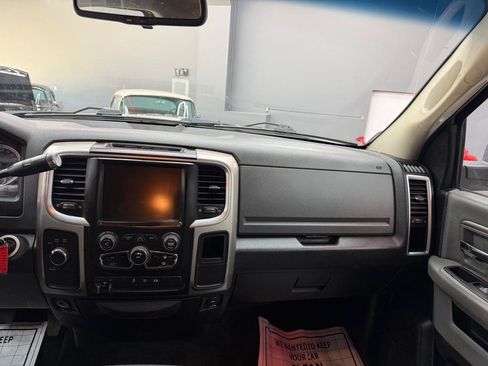Used 2016 RAM 2500 SLT AWD/4WD image 9