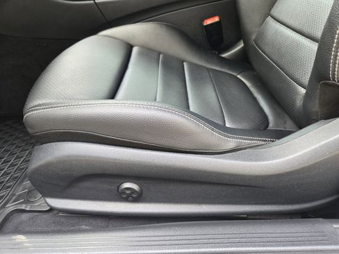 Used 2022 Mercedes-Benz C 300 Coupe image 17