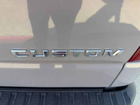 Used 2024 Chevrolet Silverado 1500 Custom RWD image 3