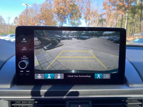 Used 2024 Honda Pilot Touring image 21