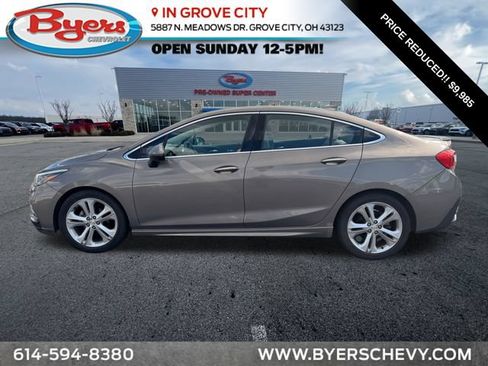Used 2018 Chevrolet Cruze Premier FWD image 1