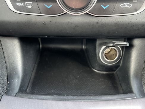 Used 2020 Dodge Charger SXT w/ Leather Interior Group image 6