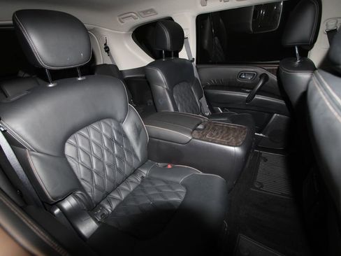 Used 2024 Nissan Armada Platinum w/ Captain's Chairs Package image 26