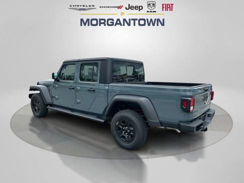 New 2025 Jeep Gladiator Sport image 8