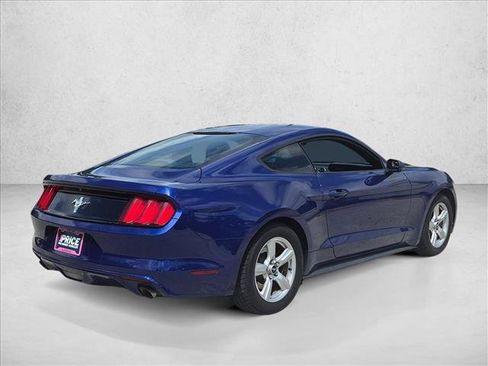 Used 2016 Ford Mustang Coupe RWD image 5