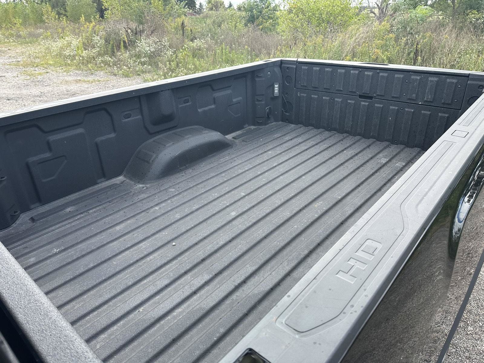 Used 2025 GMC Sierra 2500 SLE w/ Preferred Package AWD/4WD image 30