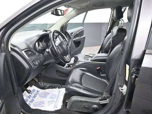 Used 2017 Dodge Journey Crossroad AWD/4WD image 28