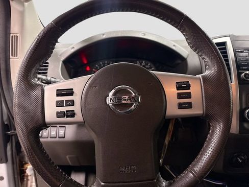 Used 2016 Nissan Frontier SV w/ SV Value Truck Package AWD/4WD image 7