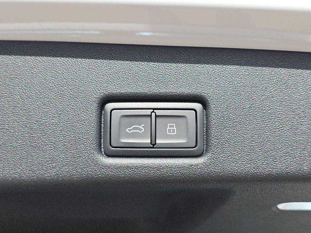 New 2026 Audi Q5 2.0T AWD/4WD image 13