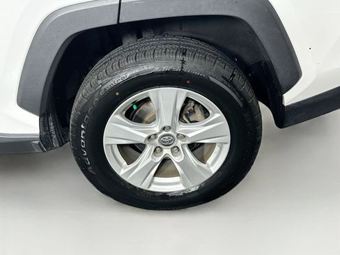 Used 2020 Toyota RAV4 XLE image 11