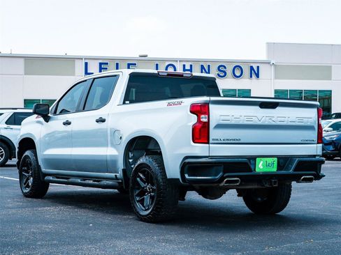 Used 2019 Chevrolet Silverado 1500 Custom Trail Boss w/ Custom Convenience Package AWD/4WD image 2