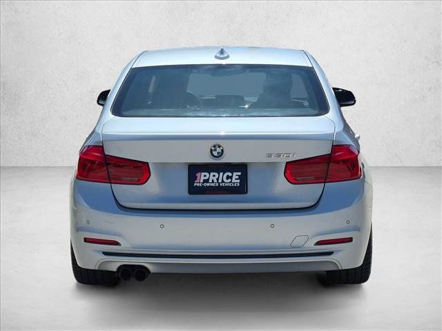 Used 2017 BMW 330i Sedan RWD image 7