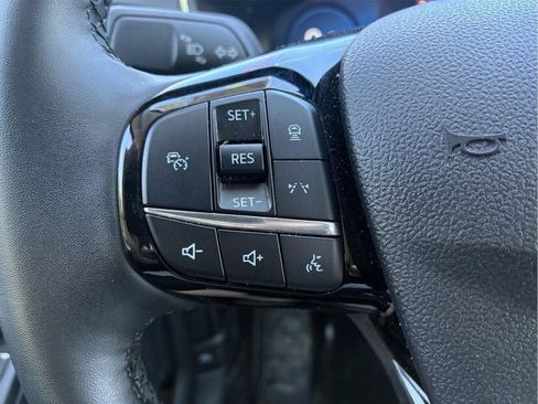 Used 2025 Ford Escape Platinum AWD/4WD image 21