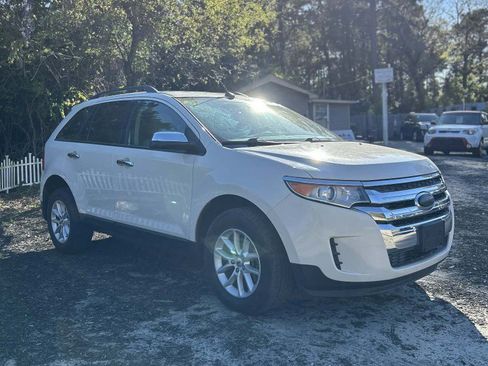 Used 2013 Ford Edge SE image 2