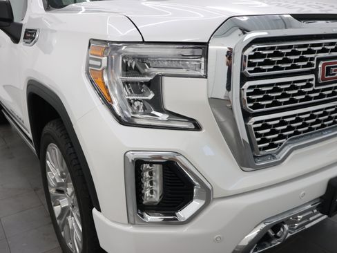 Used 2022 GMC Sierra 1500 Denali w/ Denali Premium Package AWD/4WD image 25