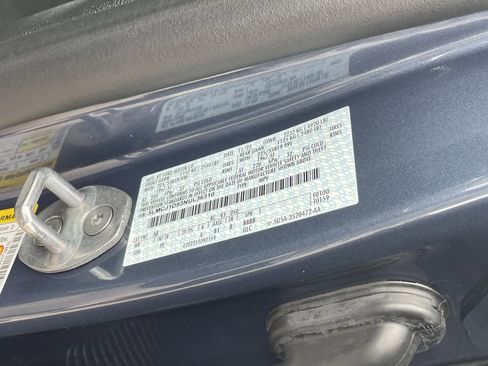 Certified 2022 Lincoln Corsair AWD image 32