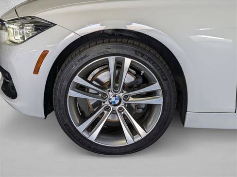 Used 2018 BMW 330i Sedan RWD image 20