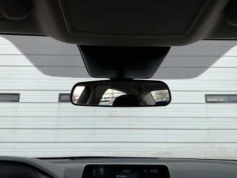 Used 2025 Nissan Sentra SV image 17